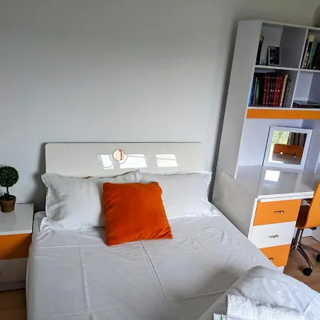 Casa Iulia * Calimanesti